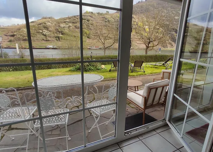 Moselpanorama 公寓