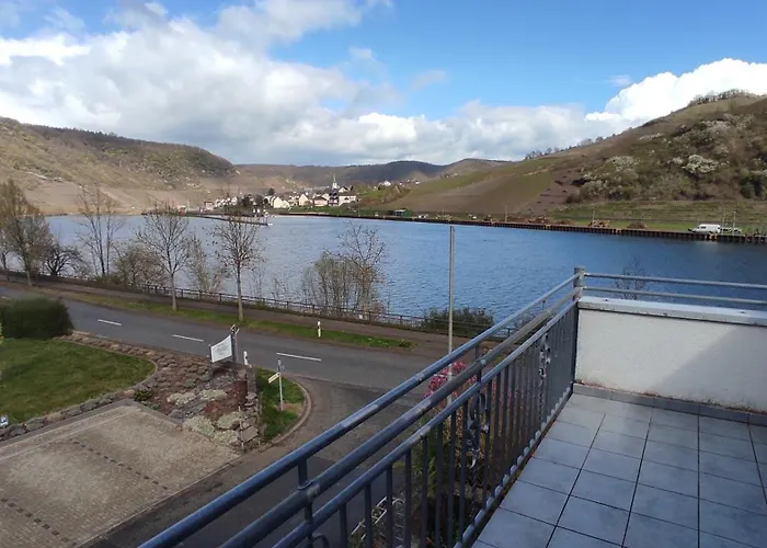 公寓 Moselpanorama 埃伦波特道夫